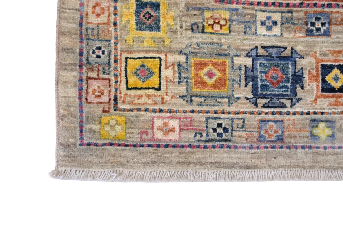 Afgan Halı  %100 Saf Yün  2.32x.1.66= 3.85m2  35x40 ilmek