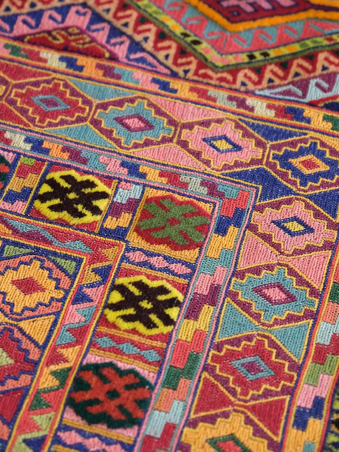 El Dokuma Bercesti %100 Saf Yün 1.90x1.53=2.90m2