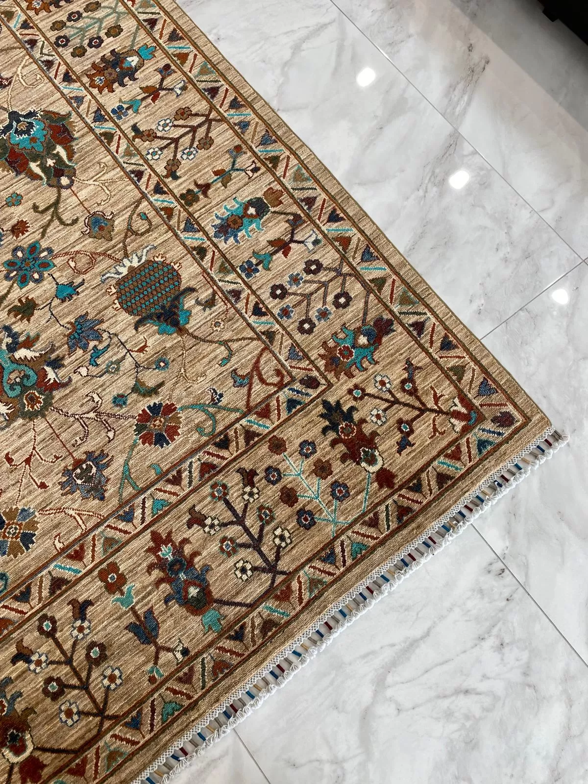 Afgan El Dokuma Sultani Halı       2.93x2.45=7.18m2       %100 Saf Yün   35x40 ilmek