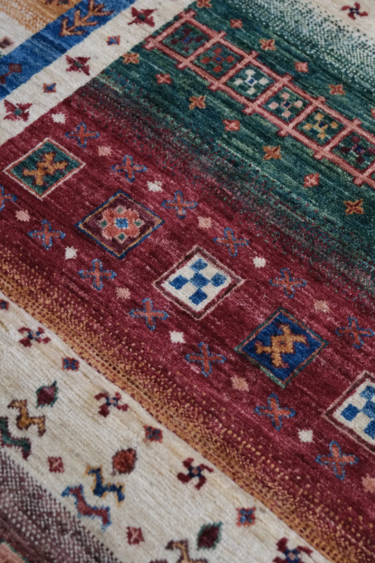 Afgan Halı  %100 Saf Yün  2.00x.1.49= 2.98m2  35x40 ilmek